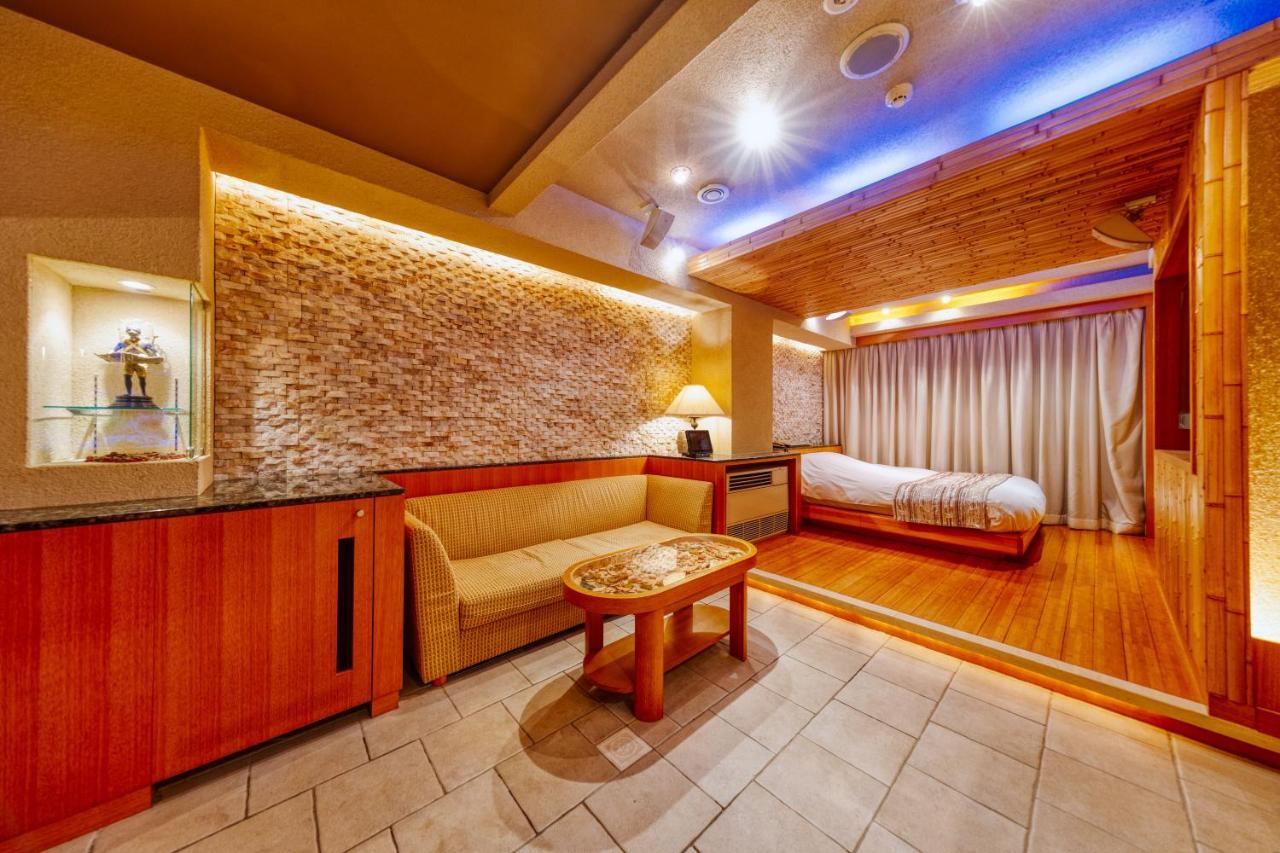 Hotel Lotus Chiba -Adult Only Yachiyo Kültér fotó